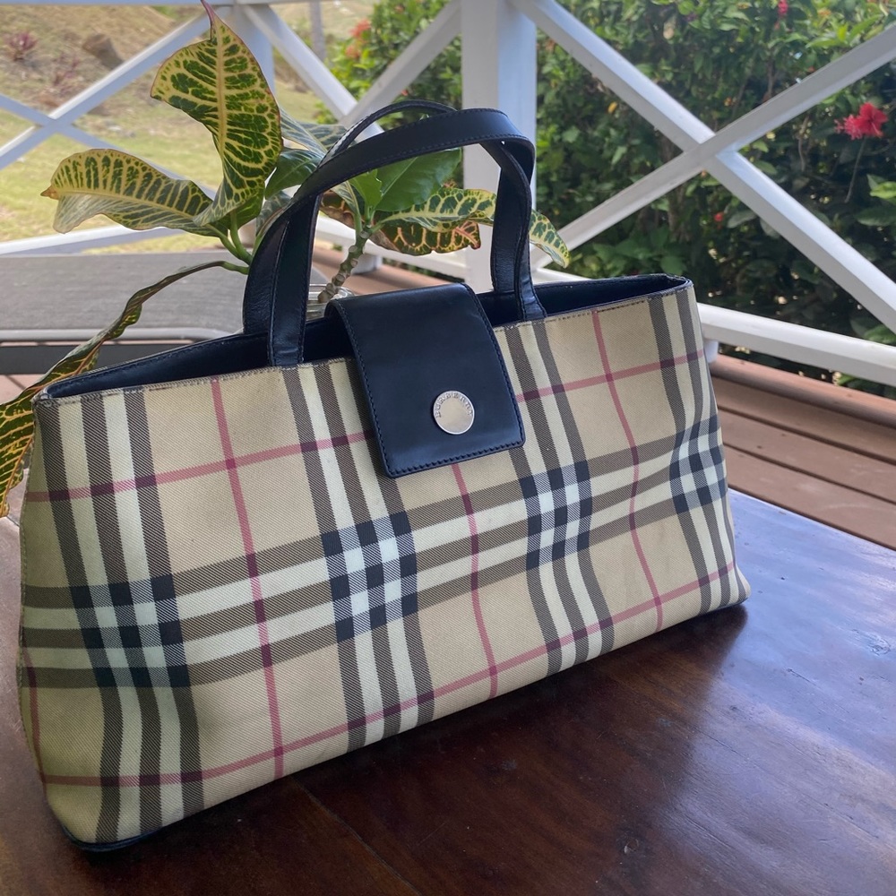 Burberry authentic